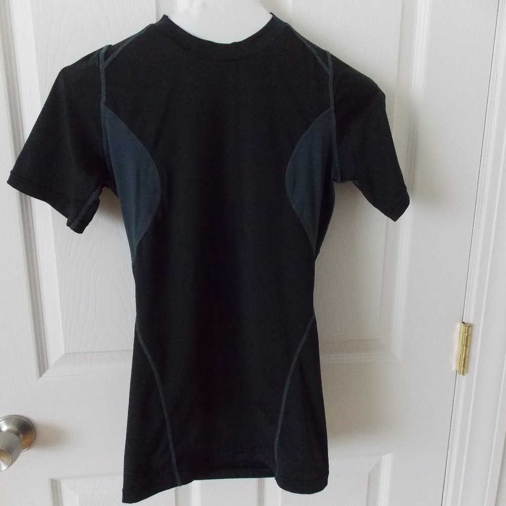 CQR women's athletic exercise sportswear top size S
